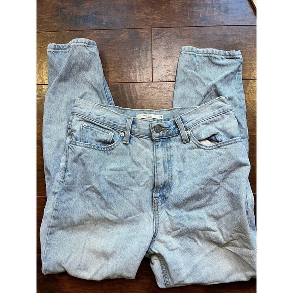 Levis Womens Light Wash Distressed Mom Jean Womens Size 28 - Picture 1 of 6